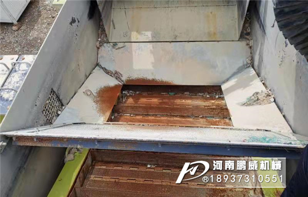 1100寬鏈式脫水輸送機使用現場