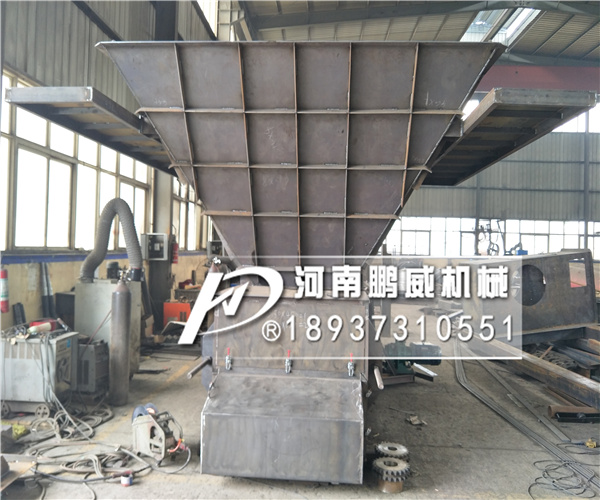 全封閉重型板鏈式輸送機