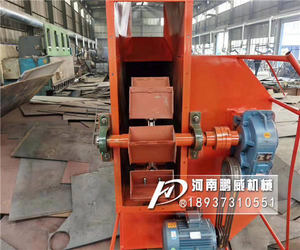 環(huán)鏈?zhǔn)教嵘龣C料斗分為幾種類型