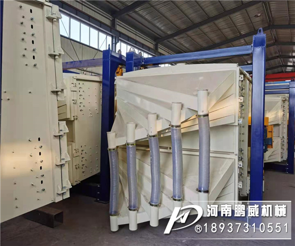 干河沙使用方形搖擺篩篩分具有哪些優(yōu)勢(shì)？