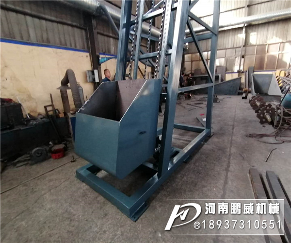 鏈條式自動翻斗提升機(jī)外形結(jié)構(gòu)圖紙