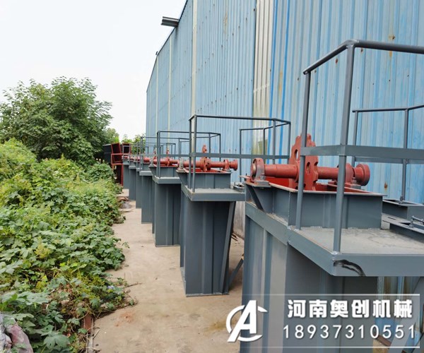 提升機(jī)料斗及鏈條安裝方式