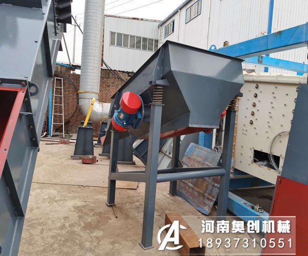 礦用直線振動篩