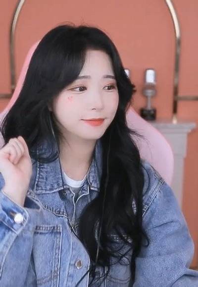 草莓成人免费视频在线观看